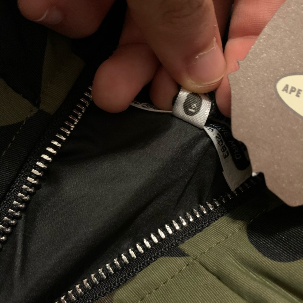 Bape / A Bathing Ape Shark Puffy Jacket - Picture 4 of 8